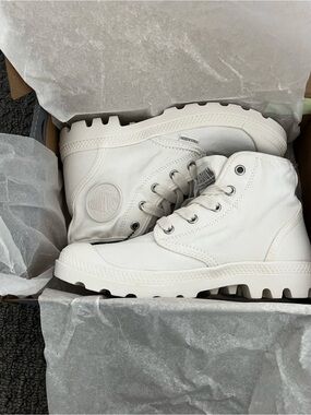 Palladium Pampa HI Boots New Boots High Tops Canvas NEW
